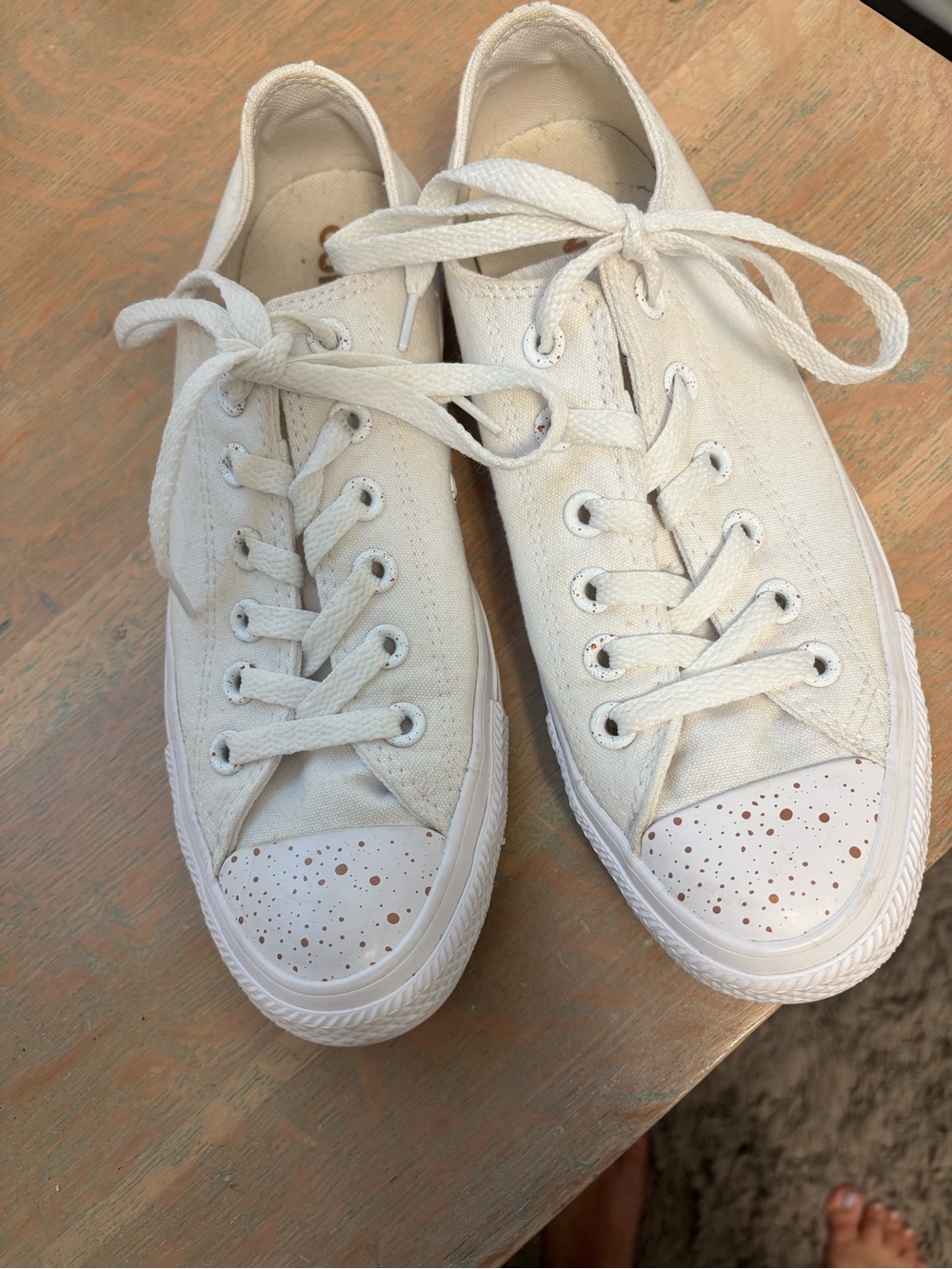 CONVERSE ALL STAR 
Women's White Canvas Low-Top Sneakers with Speckled Toe